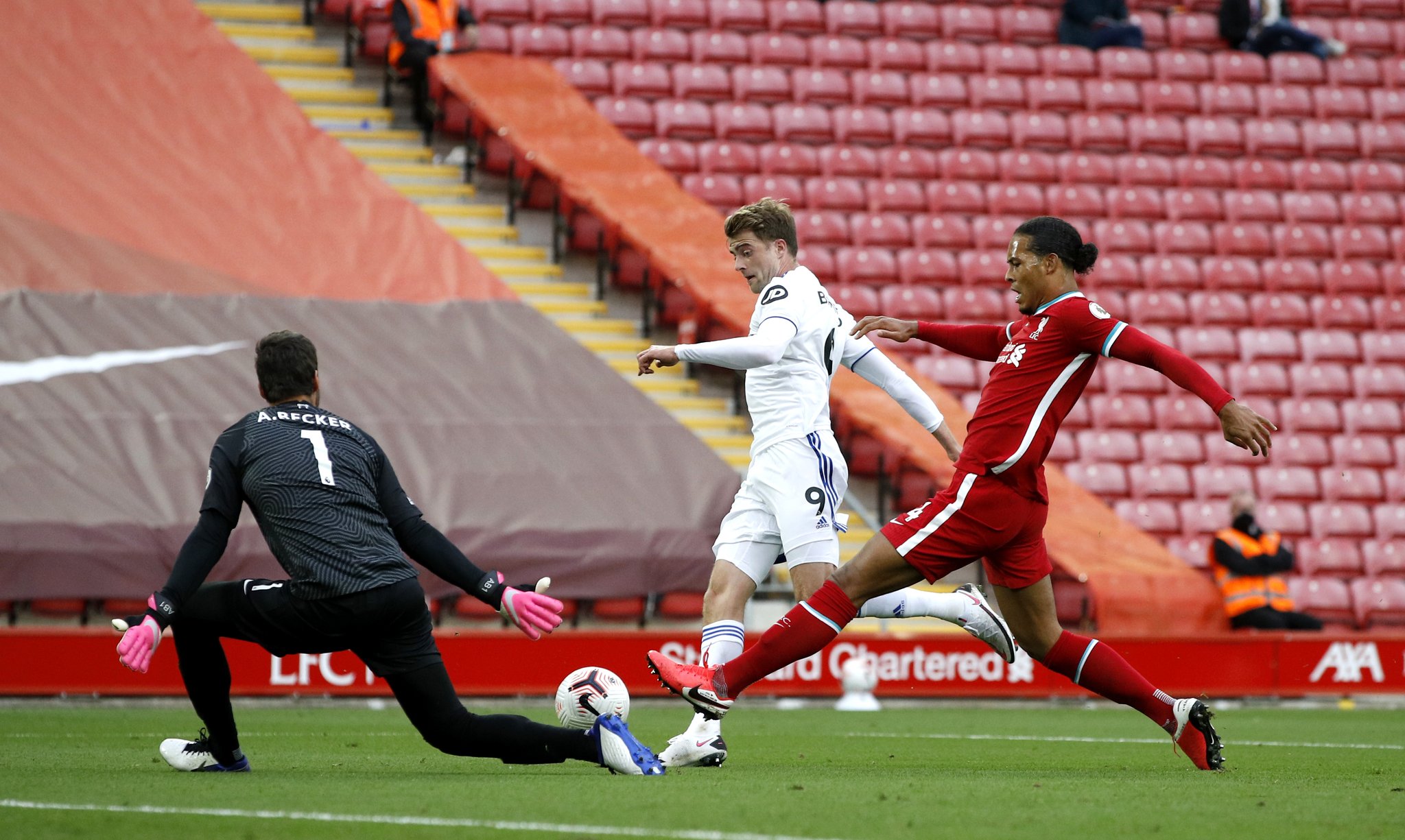 不仅创下俱 不仅创下俱